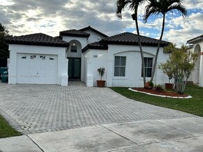 Building Photo - 820 NW 132nd Ct