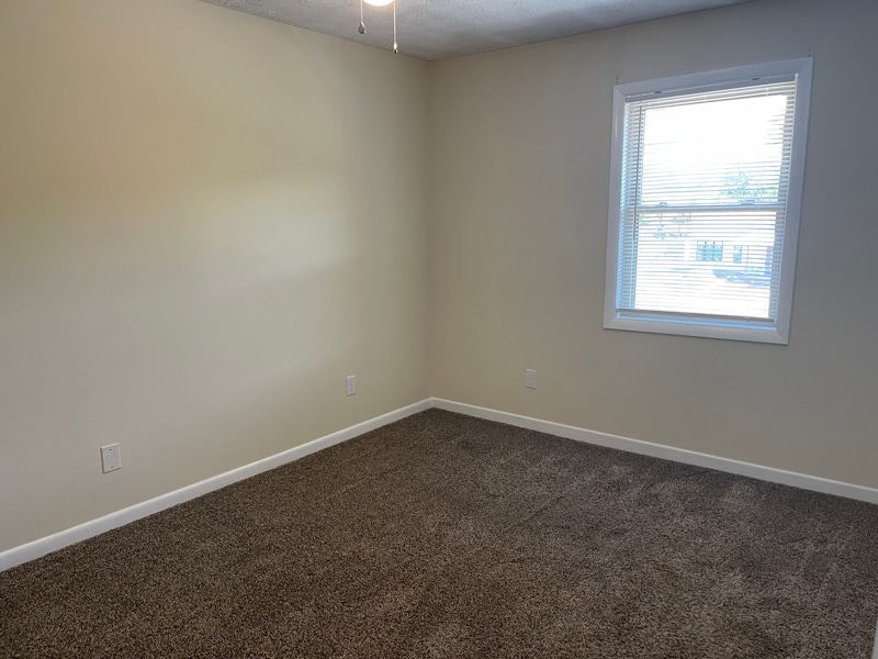 Building Photo - 1021 Fall Creek Rd