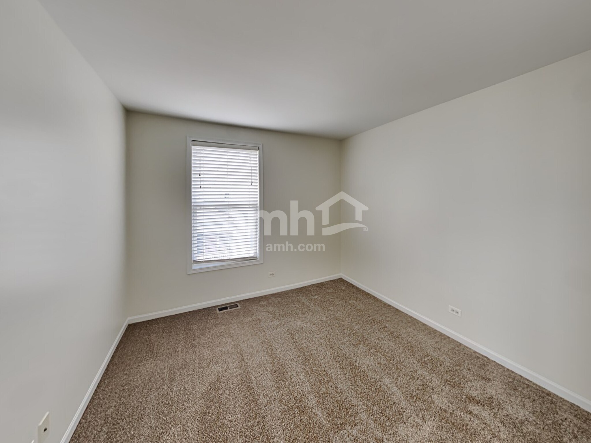 Building Photo - 2449 Emily Ln