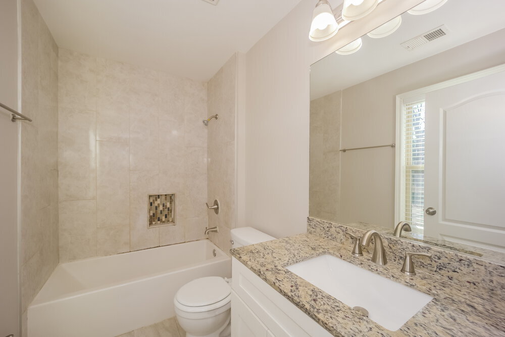 Building Photo - 1863 Phillips Ave