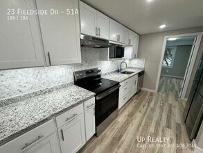 Building Photo - 23 Fieldside Dr