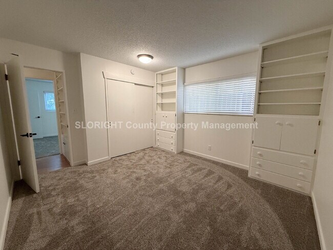 Building Photo - LEASE PENDING -  Spacious 4-Bed, 3-Bath Gem in San Luis Obispo