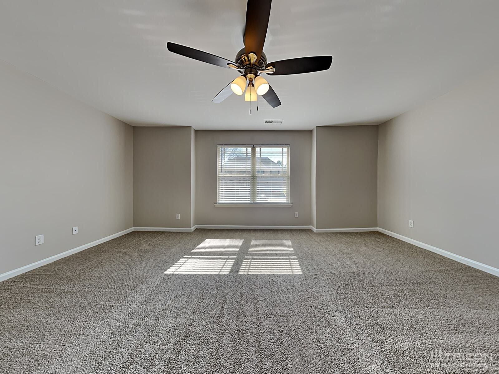 Building Photo - 7121 Creeksong Dr