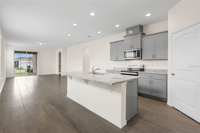 Building Photo - 11150 Sound Shr Dr