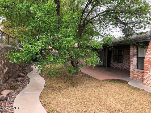 Building Photo - 1601 Charles Owens Dr