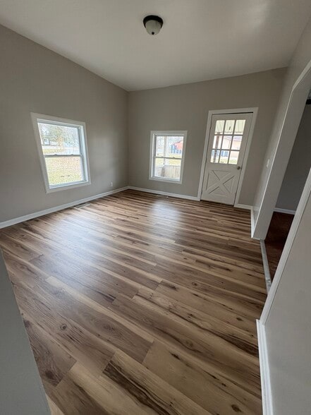 Building Photo - 205 S Broadway St