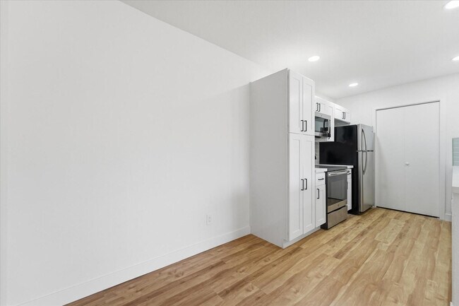 Building Photo - 1942 S Emerson