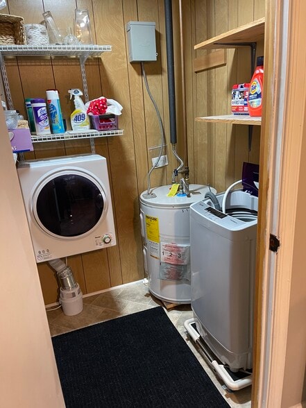 Building Photo - 220 Pearson Dr