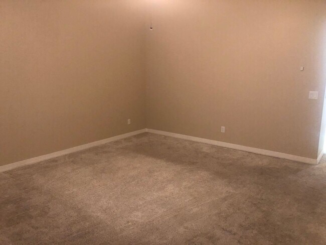 Building Photo - 4 Bedroom home in Queen Creek with Pool