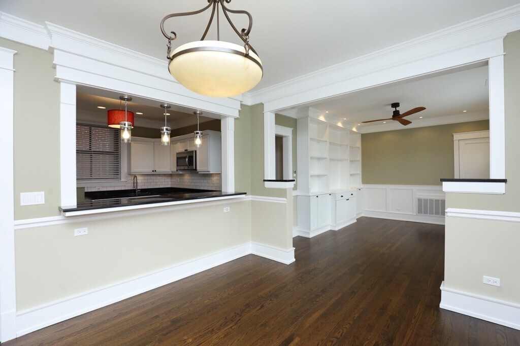 Building Photo - 1938 W Berenice Ave