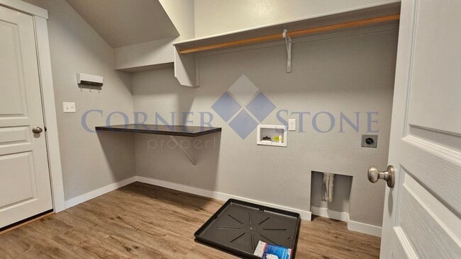 Building Photo - Fantastic Home With No Back Neighbors!