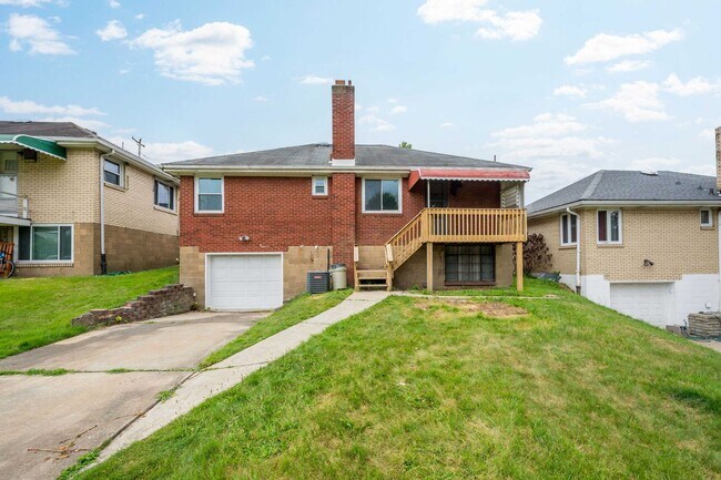 Building Photo - SCORE 1ST MONTH'S RENT FREE IF SIGNED BY MARCH 13! Stunning 3 bedroom home in McKeesport availabl...