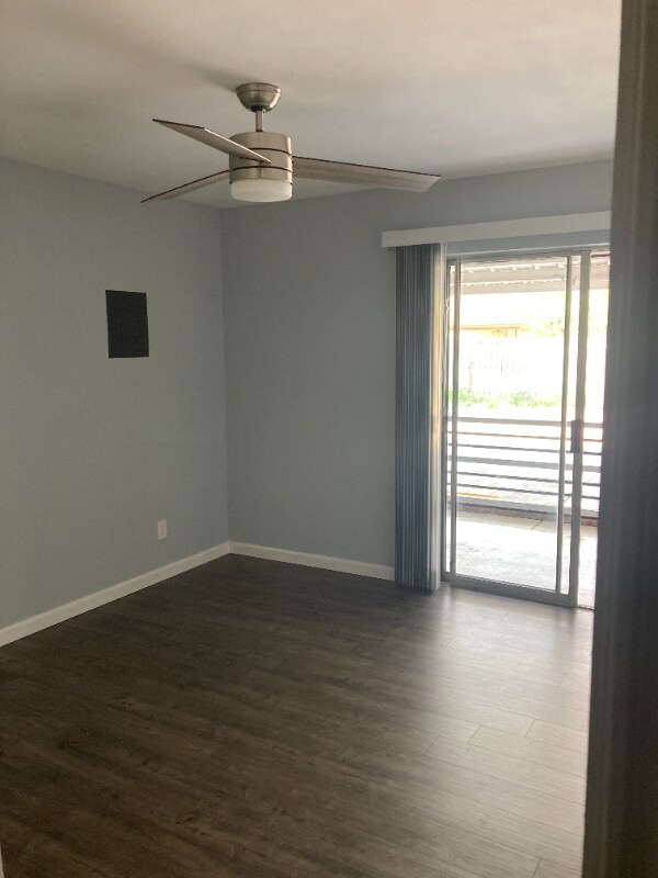 Building Photo - 2109 Kerria Ave