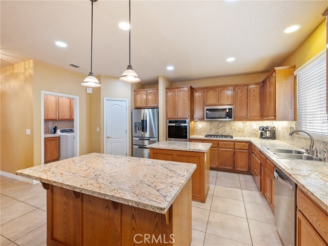 Building Photo - 14096 Branding Iron Dr
