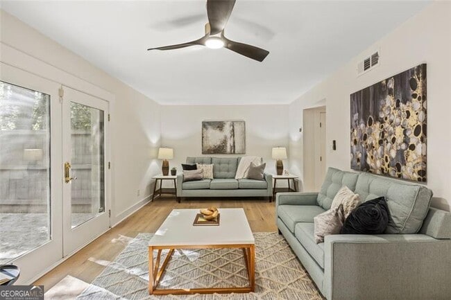 Building Photo - 72 Ivy Pkwy NE