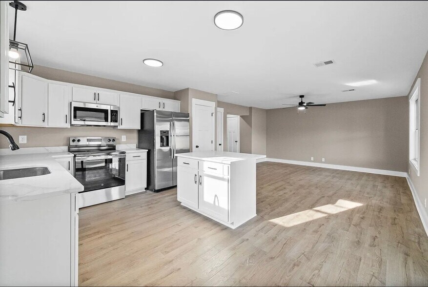 Building Photo - 340 Cardinal Creek Dr