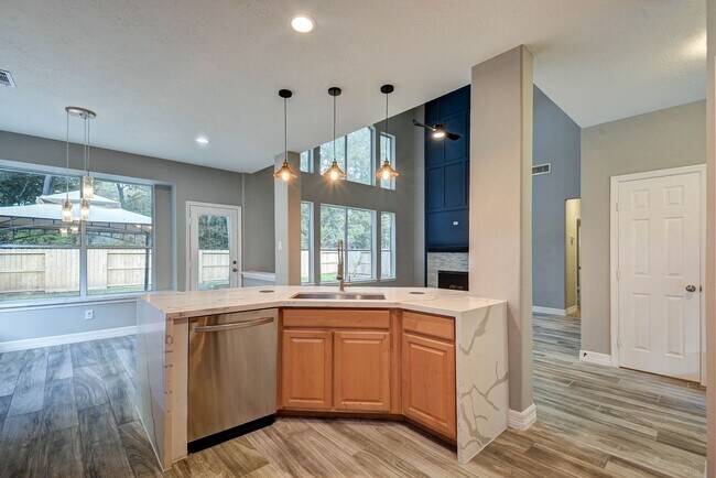 Building Photo - 182 N Millport Cir
