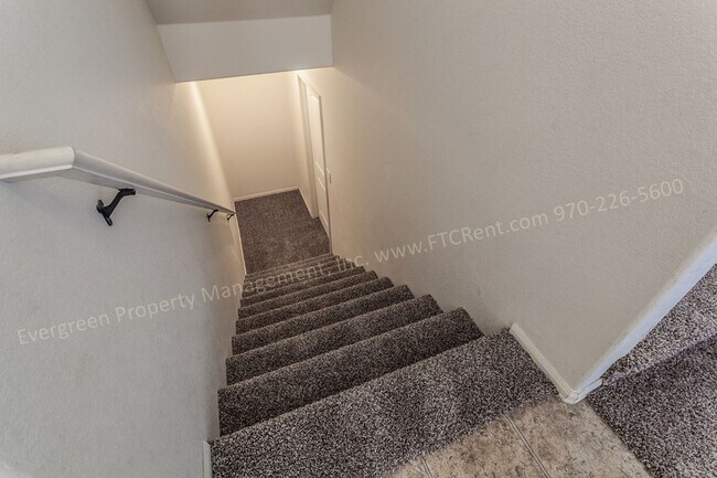 Building Photo - Beautiful 4 Bedroom in Windsor East!