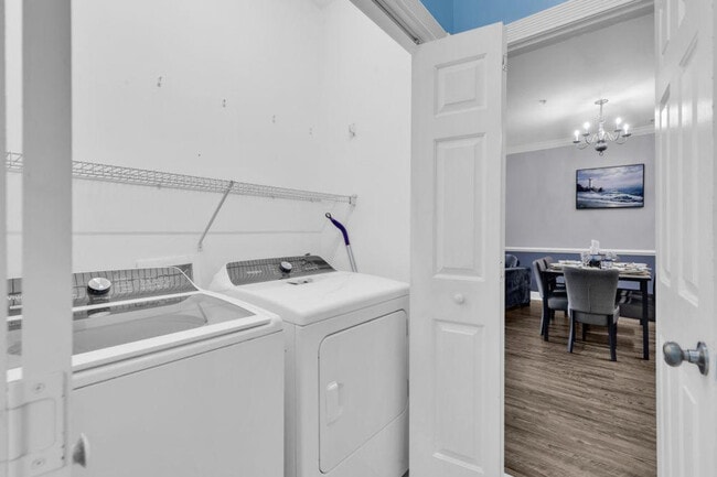 Building Photo - 4879 Luster Leaf Cir