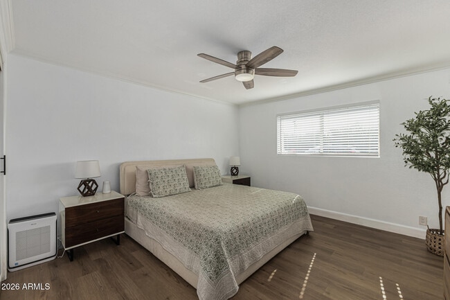 Building Photo - 641 N Dawn Cir