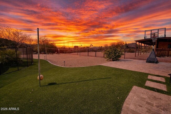 Building Photo - 12198 E Doubletree Ranch Rd