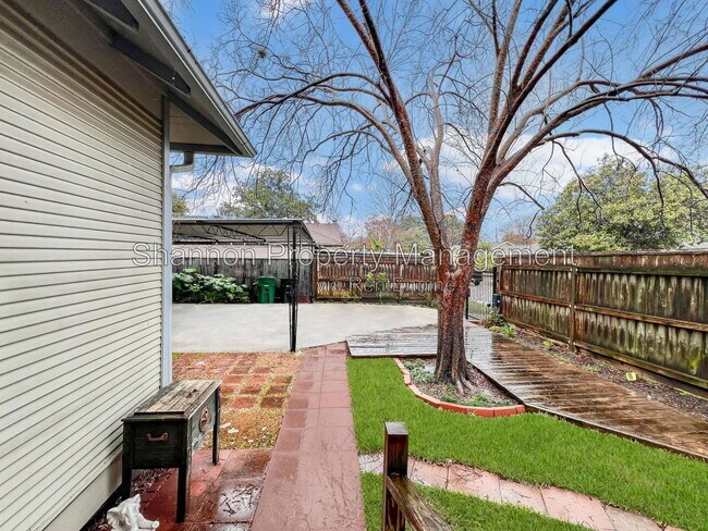 Building Photo - 4035 Michaux St