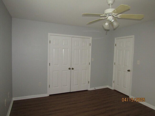 Building Photo - 603 Colony Dr