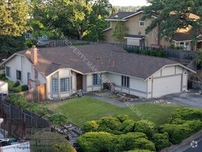 Building Photo - Coming Soon!! 3bd 2ba home on Quiet Court ...