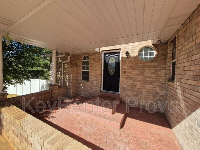 Building Photo - 75 S Astor Ln