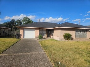 Building Photo - 2810 Monticello Dr