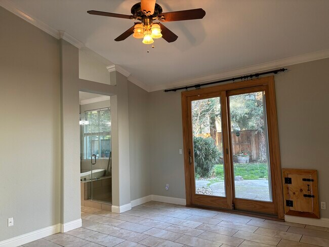 Building Photo - 3547 Marsh Point Dr