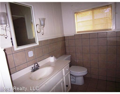 Building Photo - 2 br, 1.5 bath House - 6222 Masonic Drive