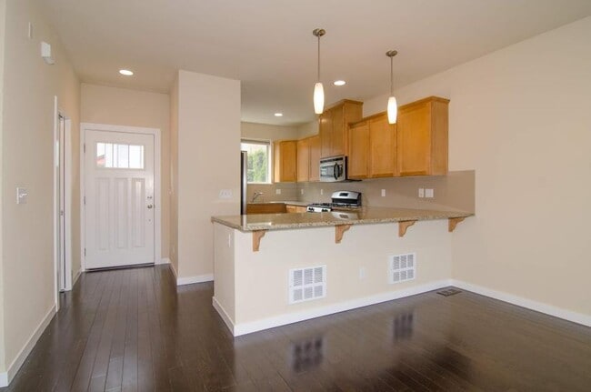 Building Photo - 2 bedroom in Bothell WA 98012