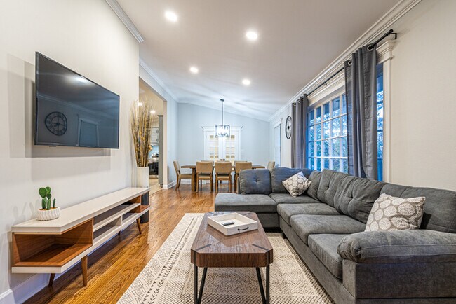 Building Photo - COMING SOON !!! 4/10/2026