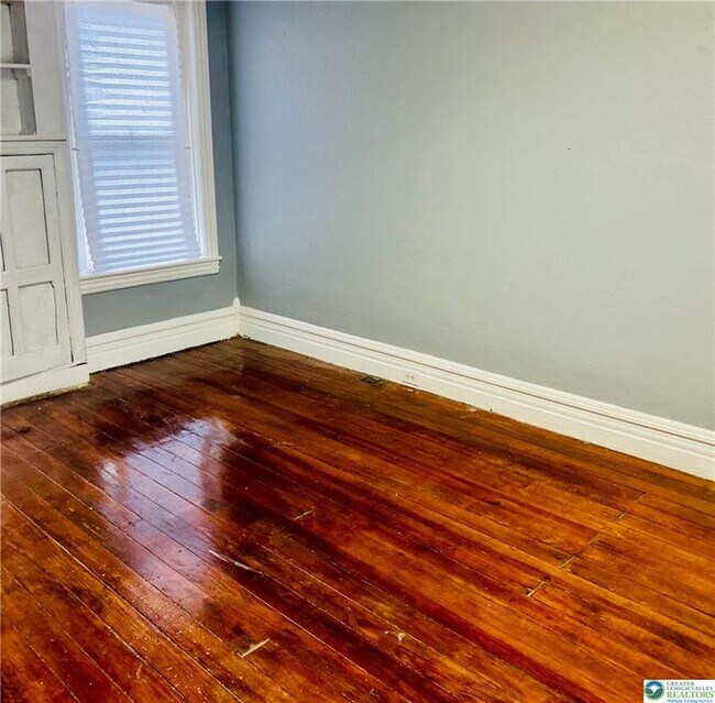 Building Photo - 823 Washington St