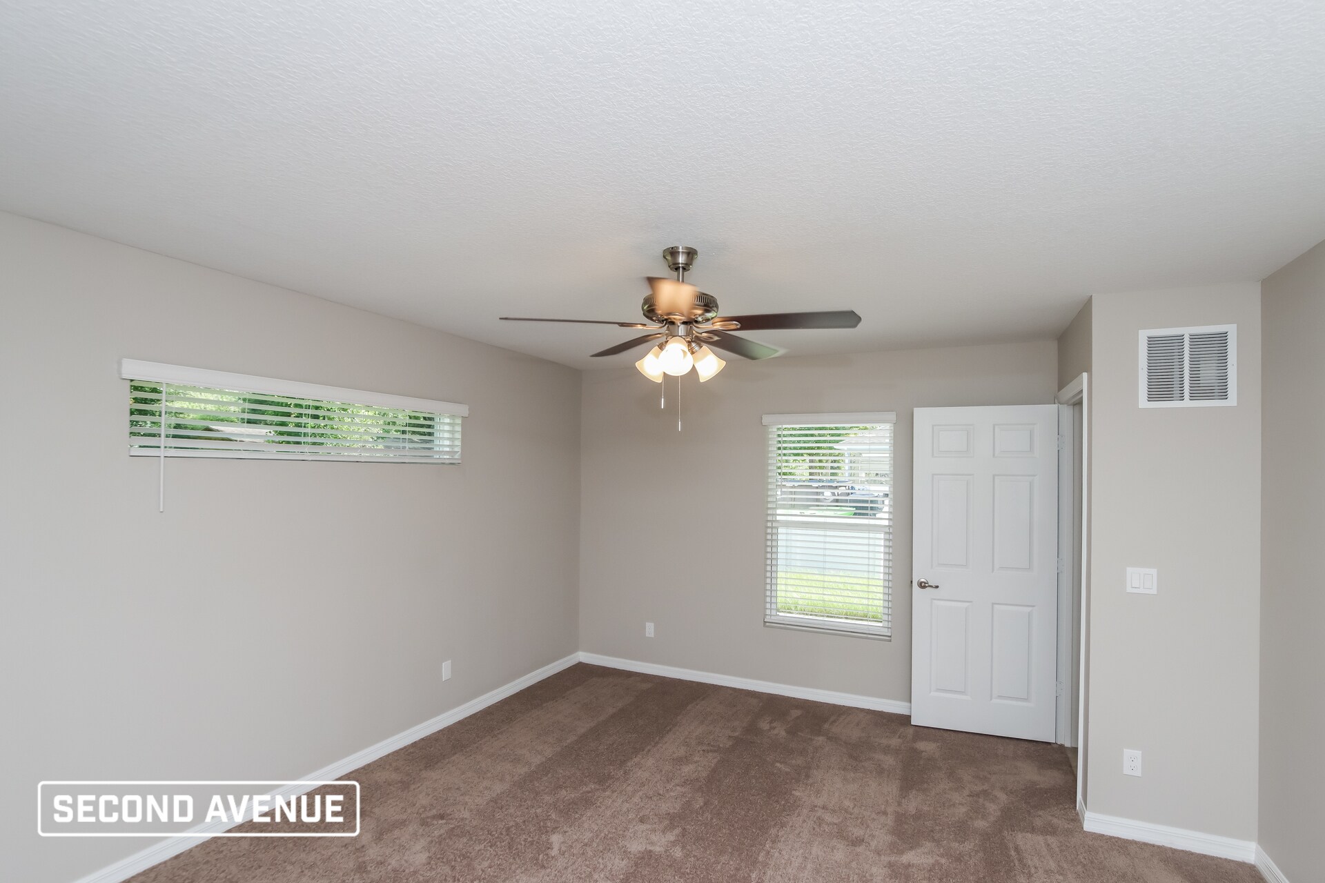 Building Photo - 1135 Tarleton St SE