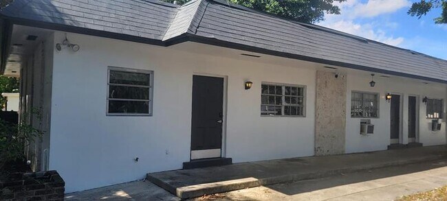Building Photo - 1835 Sherman St