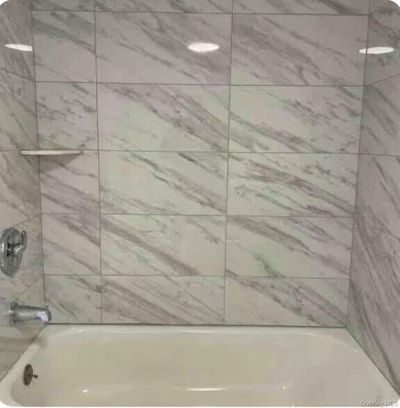 Building Photo - 137 Canterbury Rd