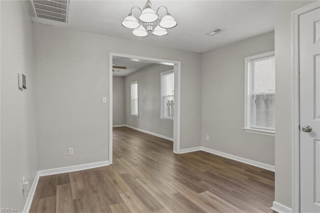 Building Photo - 720 Forbes St