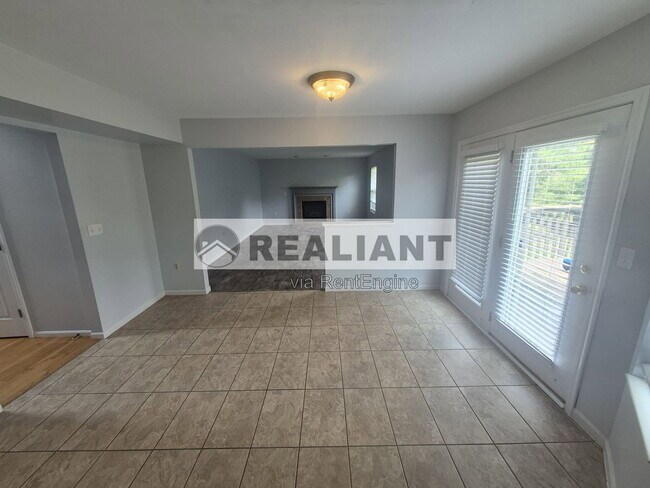 Building Photo - 6338 Remington Cove