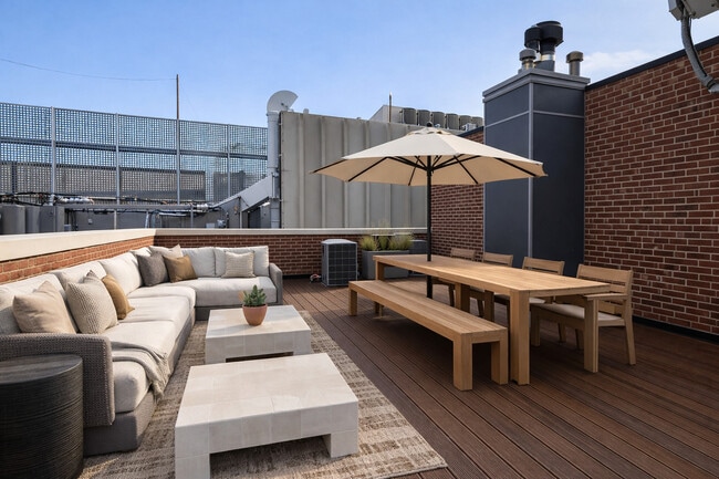 Building Photo - 1351 W Altgeld St