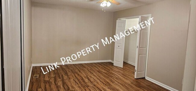 Building Photo - 7183 Holland Ln