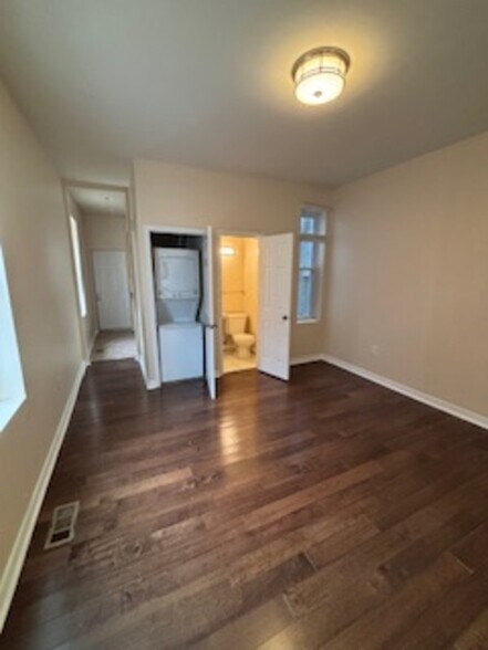 Building Photo - 212 S Loudon Ave