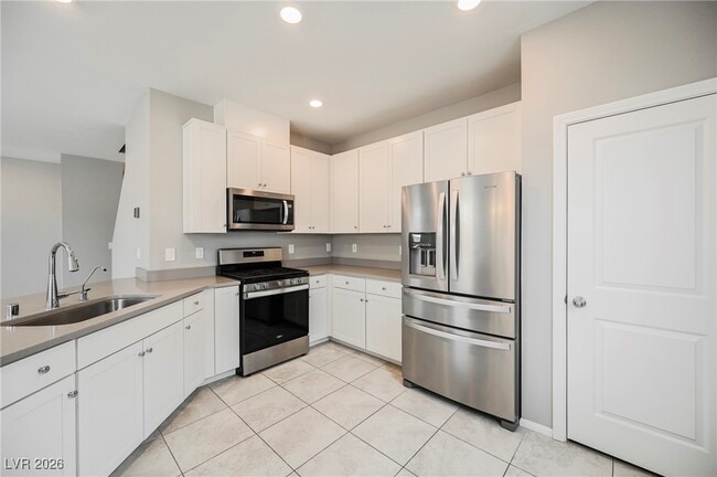 Building Photo - 6679 Velletri St.