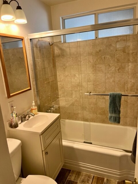 Building Photo - 6077 N Arlington Blvd