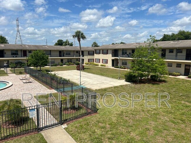 Building Photo - 5505 Hernandes Dr