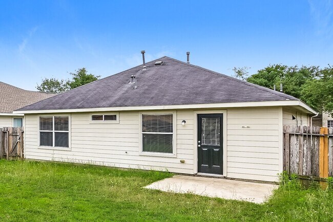 Building Photo - 4018 Falvel Shadow Creek Dr