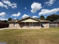 Building Photo - 240 Deerwood Dr