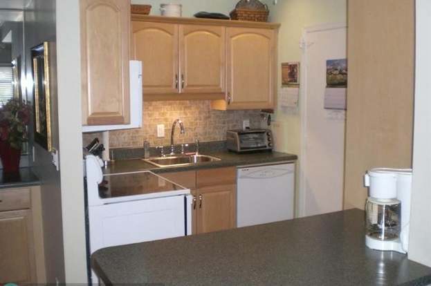 Building Photo - 2151 NE 68th St