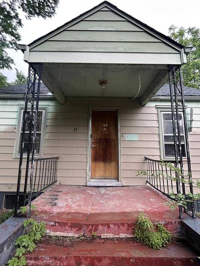 Building Photo - 17 Cahokia St